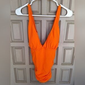 Beachsissi Bikini Top SzM Ruch Sides Cropped Orange Cross Back Adjustable Straps